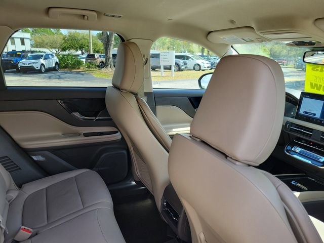 Used 2023 Lincoln Corsair Reserve w/ Jet Appearance Package image 28