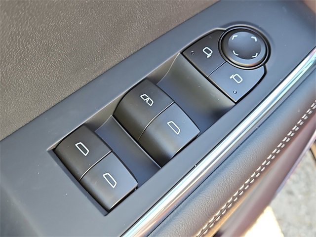 New 2026 GMC Acadia Elevation image 14