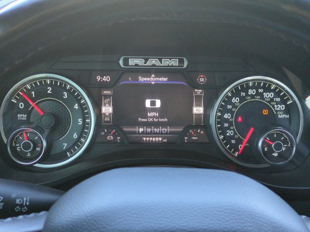 Used 2020 RAM 1500 Laramie AWD/4WD image 10