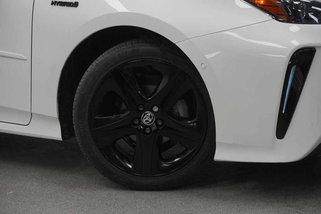 Used 2022 Toyota Prius FWD image 3