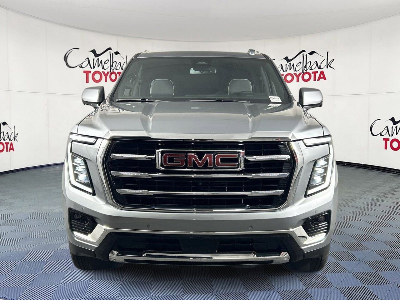 Used 2025 GMC Yukon Elevation image 3