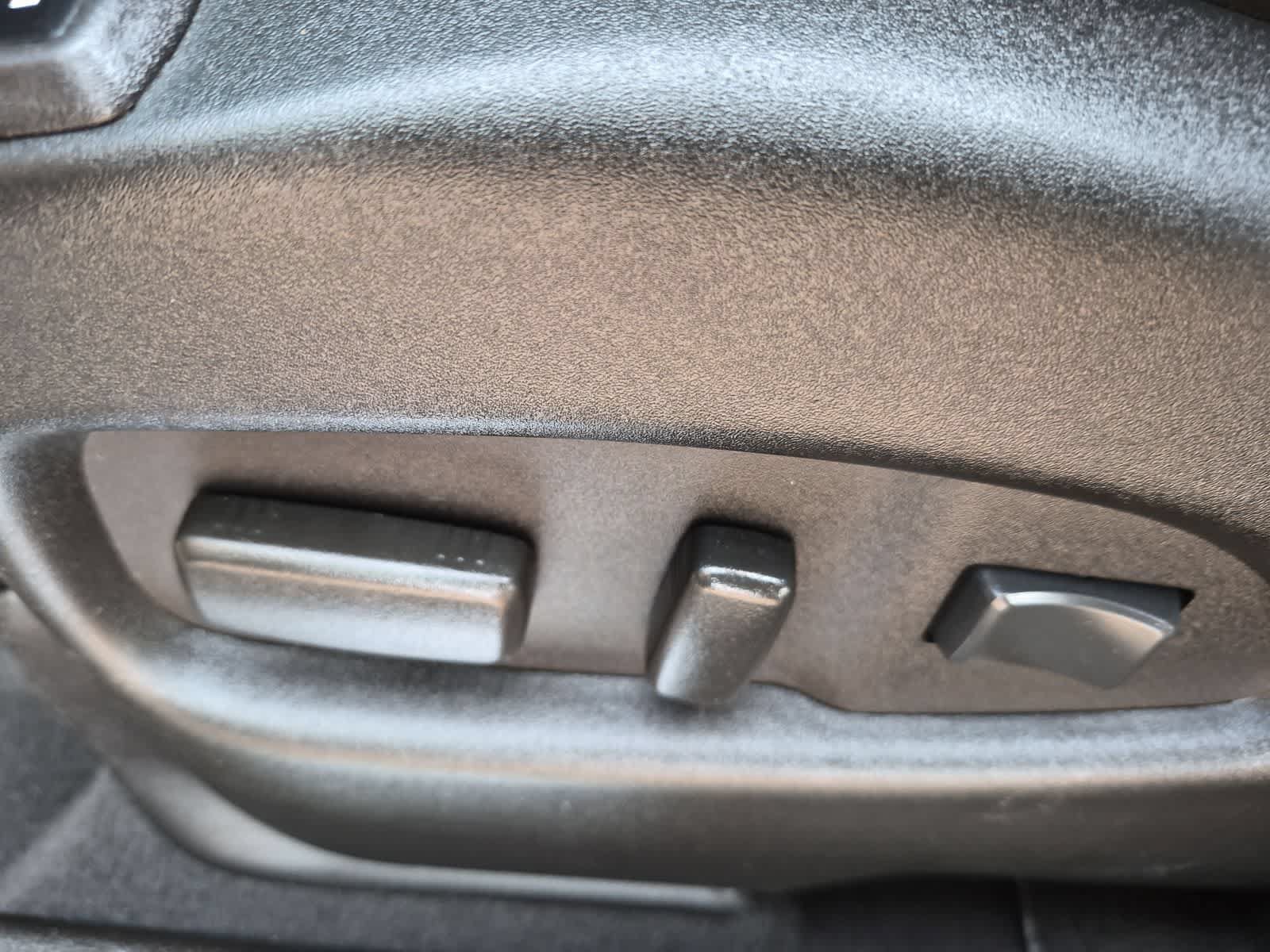 Used 2013 Cadillac SRX Luxury FWD image 17