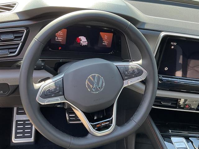 New 2026 Volkswagen Atlas Peak Edition image 8