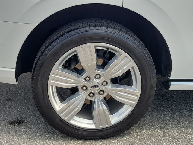 Used 2024 Ford Expedition Platinum AWD/4WD image 7