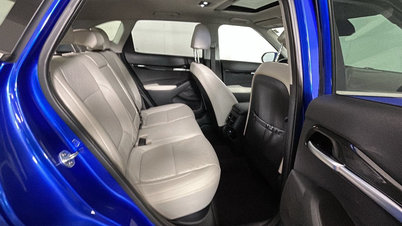 Used 2022 Kia Seltos SX w/ Sunroof Package AWD/4WD image 33