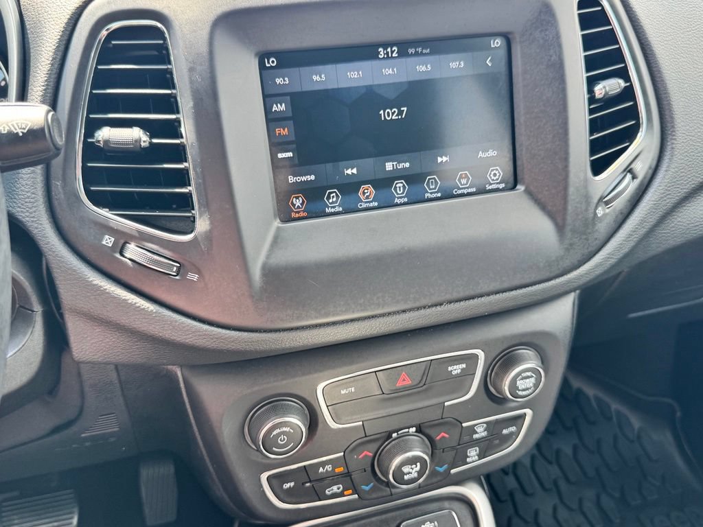 Used 2019 Jeep Compass Latitude w/ Popular Equipment Group AWD/4WD image 29