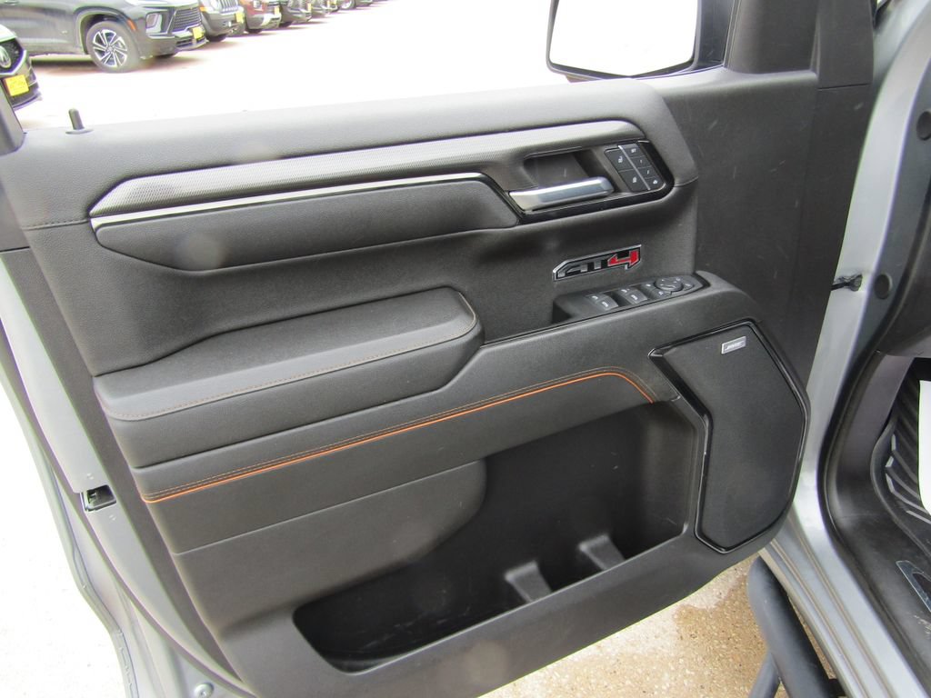 Used 2024 GMC Sierra 1500 AT4 w/ Technology Package AWD/4WD image 29