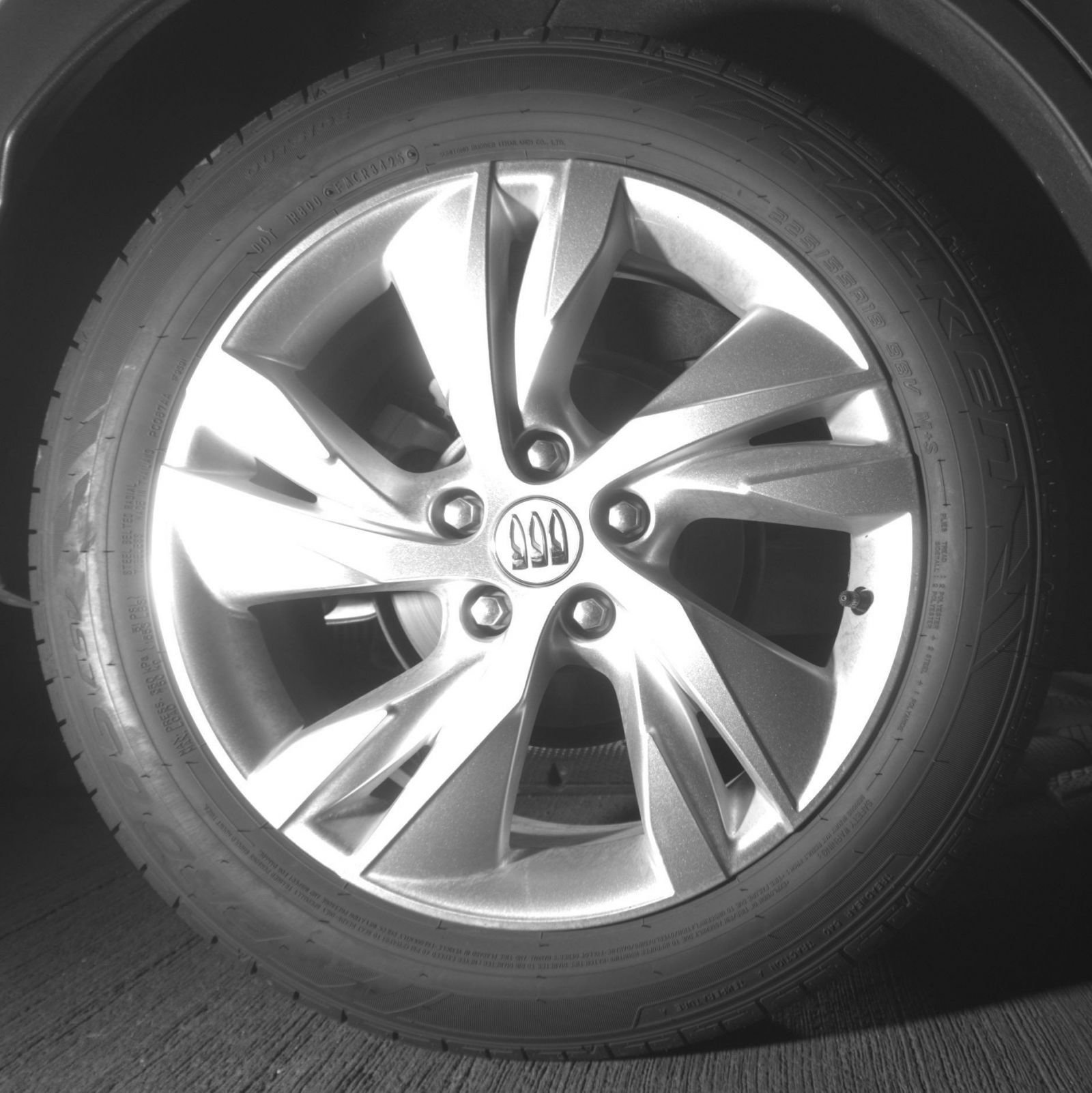 Used 2025 Buick Encore GX Preferred AWD/4WD image 18