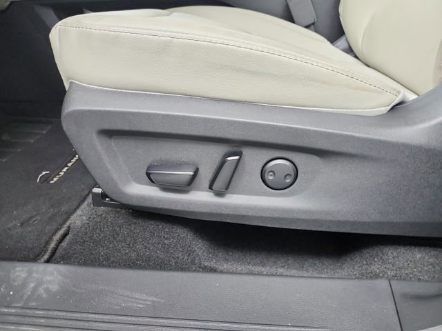 Used 2025 Nissan Murano SV image 20