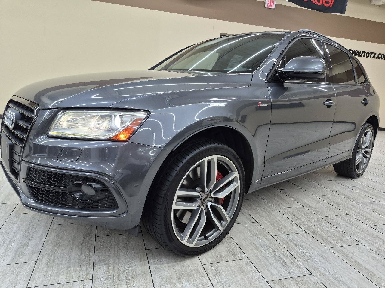 Used 2016 Audi SQ5 Premium Plus AWD/4WD image 4