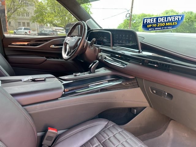 Used 2023 Cadillac Escalade V AWD/4WD image 20