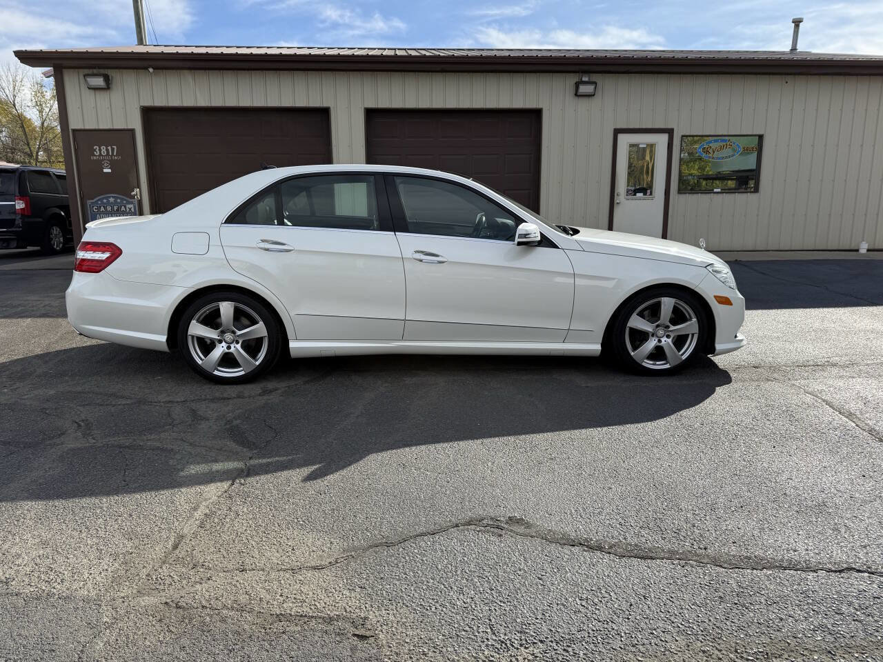 Used 2011 Mercedes-Benz E 350 Sedan image 5