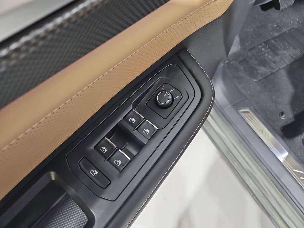 New 2026 Volkswagen Atlas Cross Sport SEL image 11