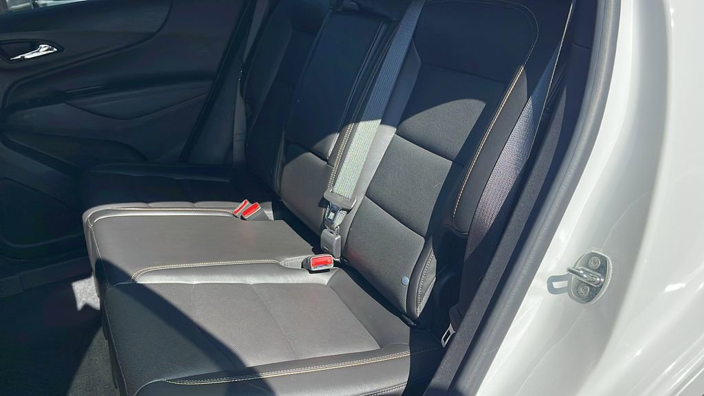 Used 2021 Chevrolet Equinox Premier w/ LPO, Hit The Road Package FWD image 13