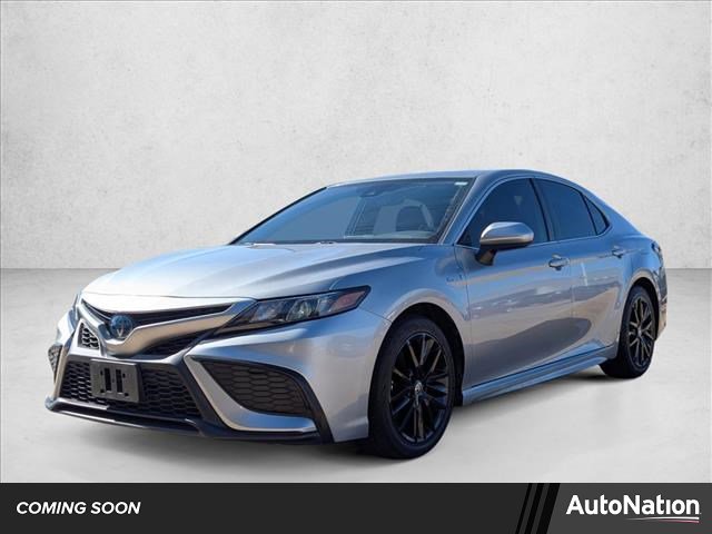 Used 2021 Toyota Camry SE image 1