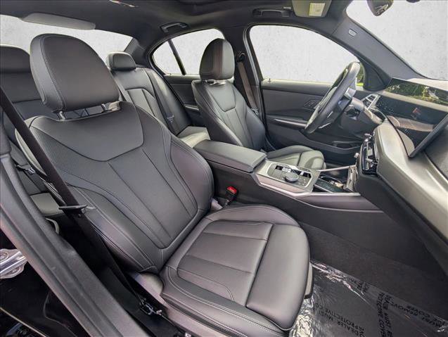 Used 2025 BMW 330i xDrive Sedan AWD/4WD image 16