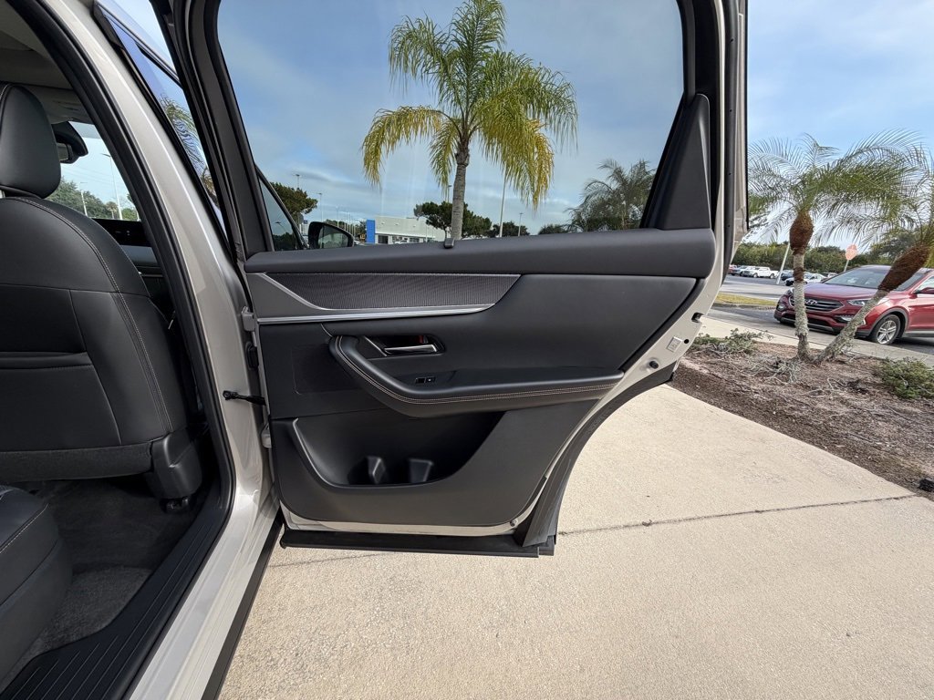 Used 2024 MAZDA CX-90 3.3 Turbo w/ Preferred Package image 32