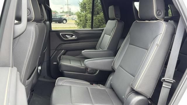 Certified 2024 GMC Yukon SLT w/ Max Trailering Package AWD/4WD image 30