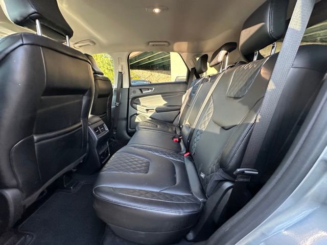 Used 2024 Ford Edge Titanium image 11
