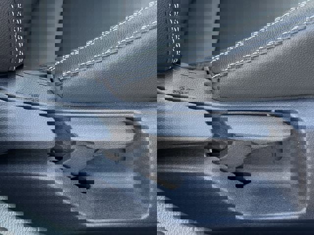 Used 2025 Toyota Camry SE image 31