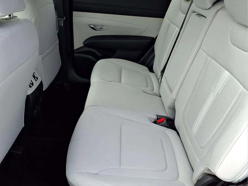 New 2026 Hyundai Tucson SEL image 7
