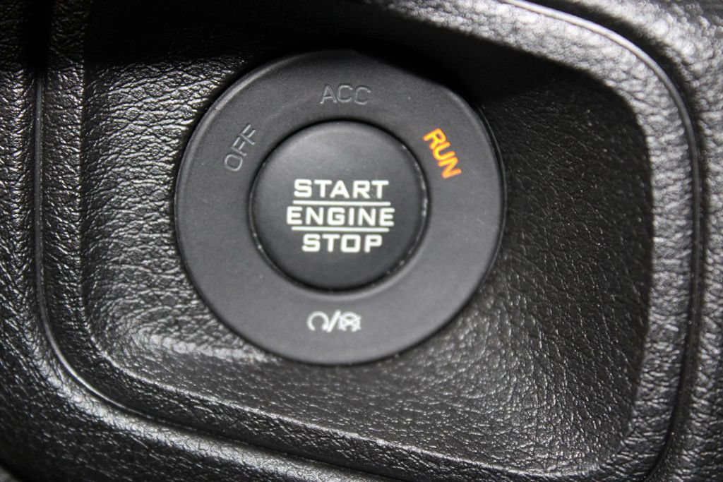 Used 2024 Jeep Wrangler Sport AWD/4WD image 38