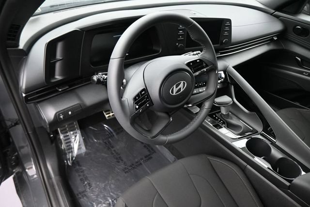 New 2026 Hyundai Elantra SEL Sport Premium FWD image 16