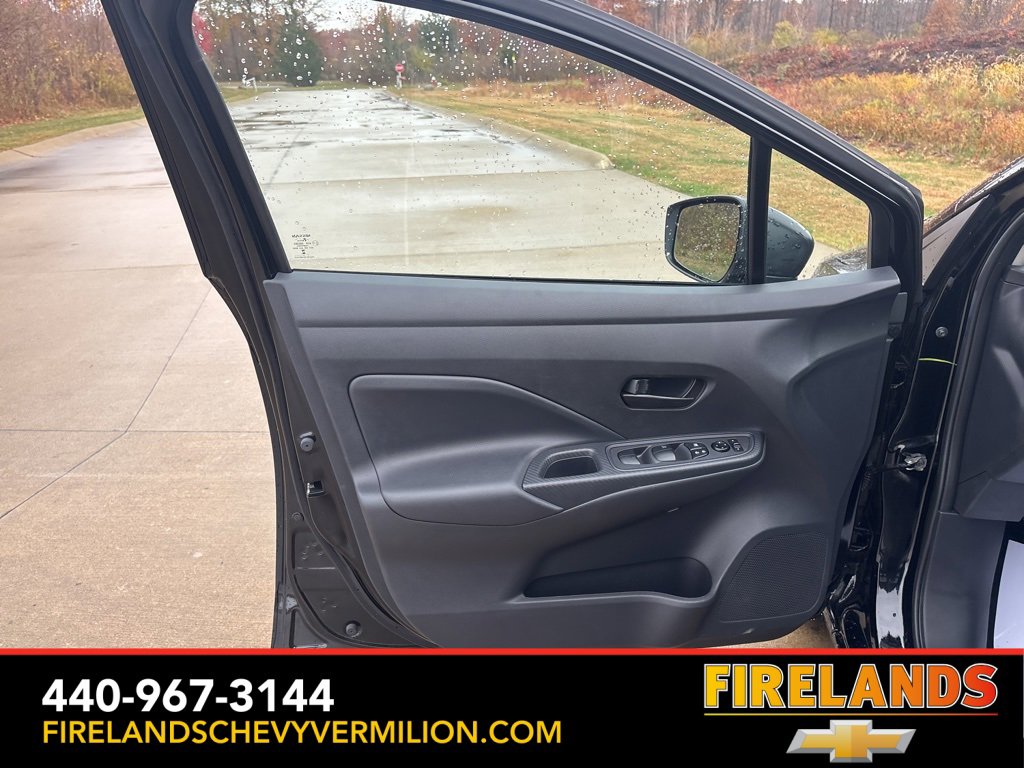 Used 2024 Nissan Versa S w/ Electronics Package image 9