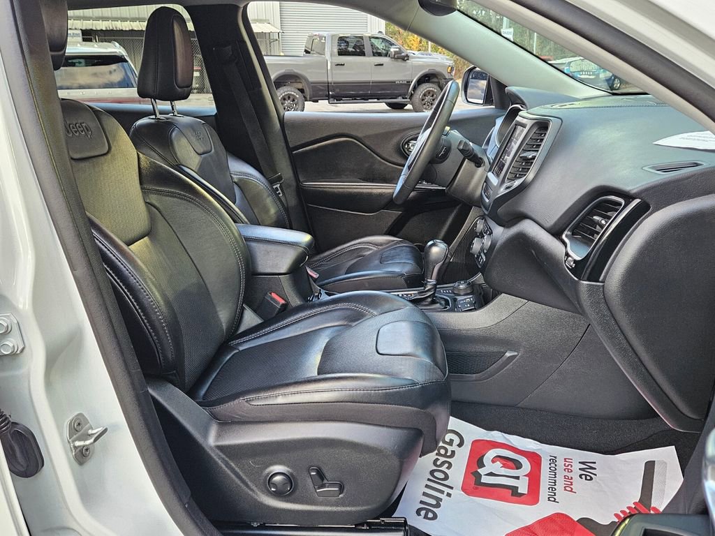 Used 2023 Jeep Cherokee Altitude Lux image 14