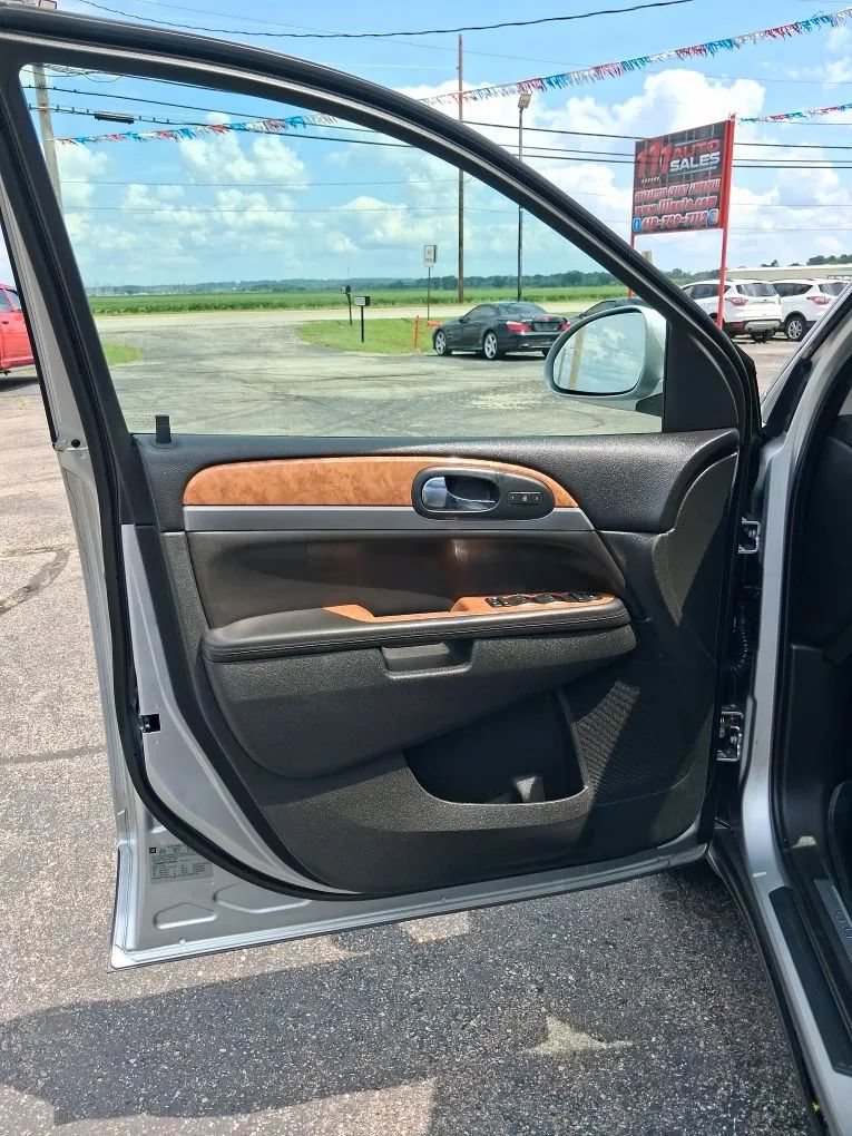 Used 2012 Buick Enclave Leather FWD image 13