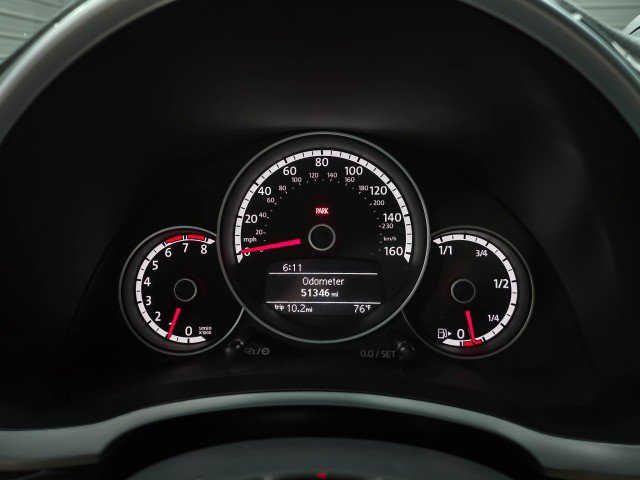 Used 2014 Volkswagen Beetle R-Line FWD image 23
