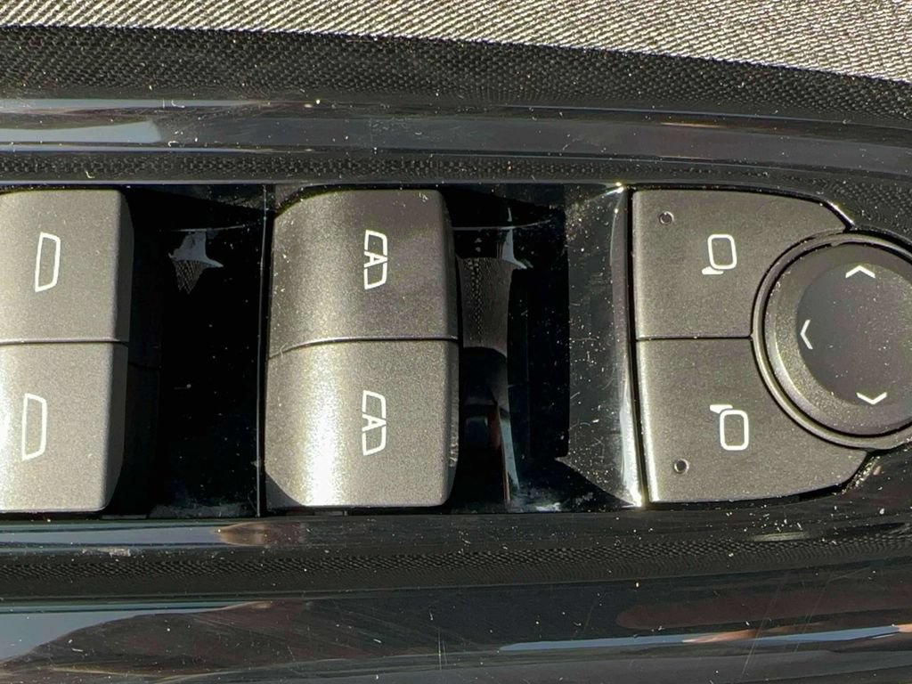 Used 2024 Honda Prologue EX image 13