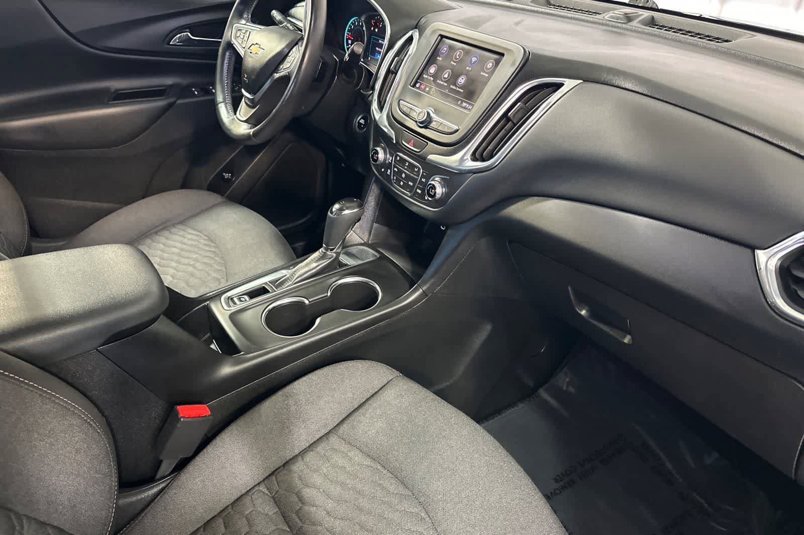 Used 2021 Chevrolet Equinox LT w/ Driver Convenience Package image 19