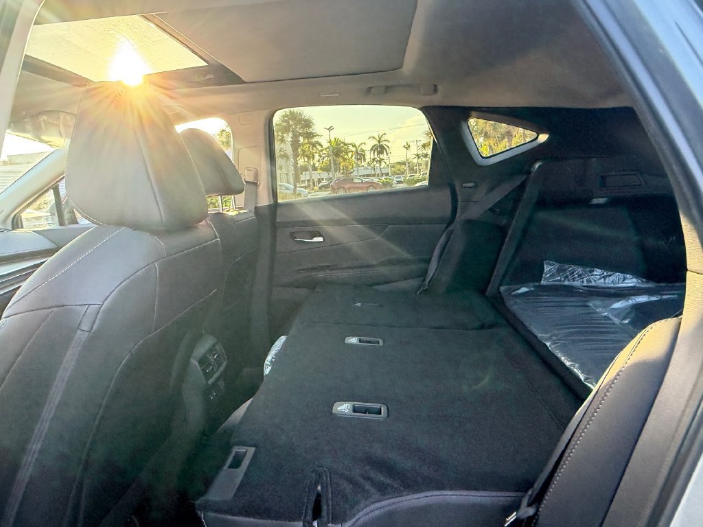 New 2026 Nissan Murano SL AWD/4WD image 12