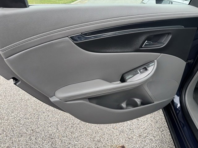 Used 2019 Chevrolet Impala LT image 30