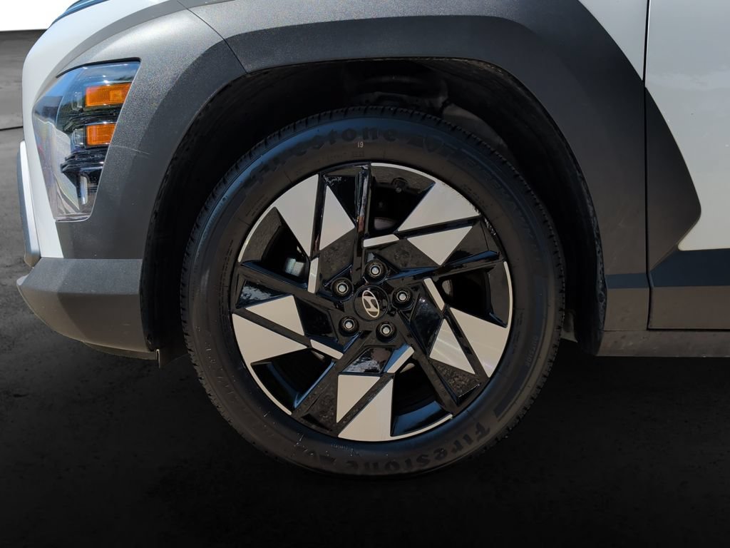 Used 2024 Hyundai Kona SEL FWD image 9
