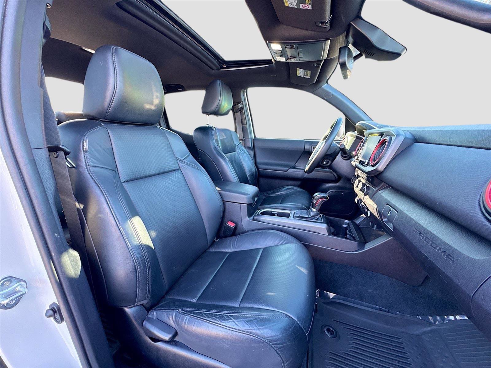 Used 2021 Toyota Tacoma TRD Sport w/ TRD Premium Sport Package image 28