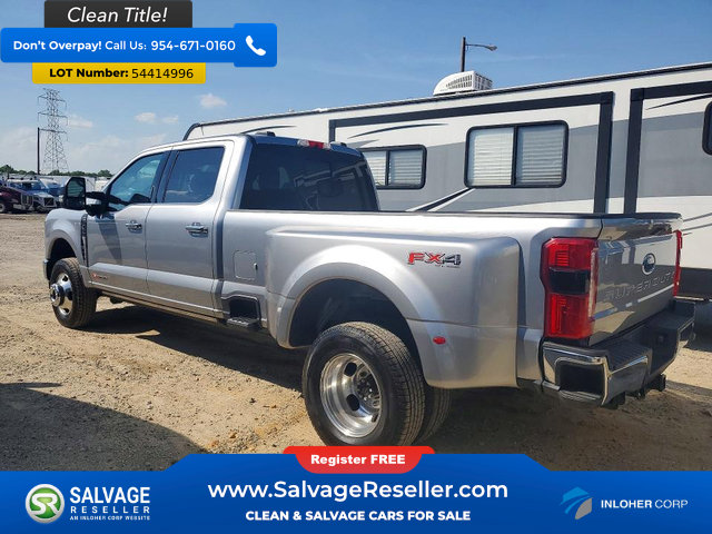 Used 2023 Ford F350 Lariat w/ Lariat Ultimate Package AWD/4WD image 3