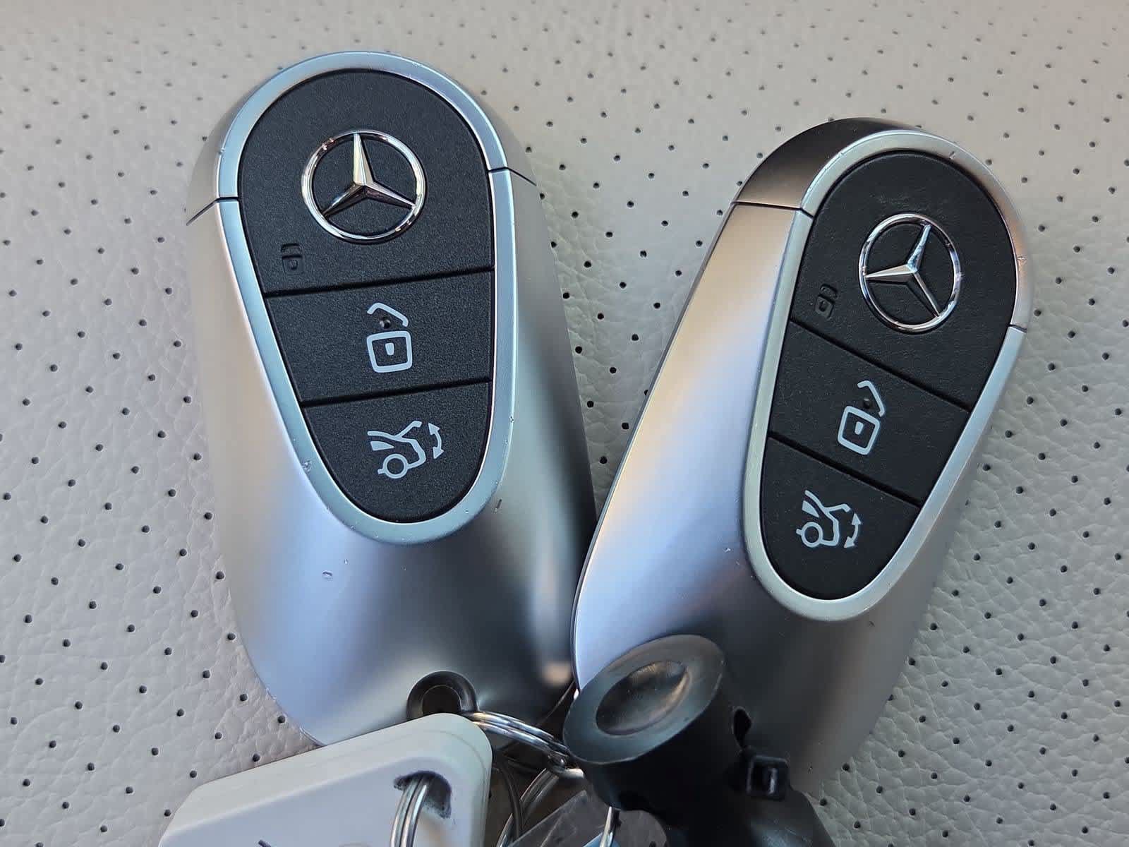 Used 2024 Mercedes-Benz C 300 Sedan image 33