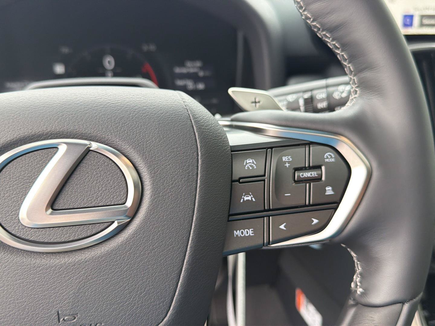 New 2026 Lexus LX 700h Luxury AWD/4WD image 23