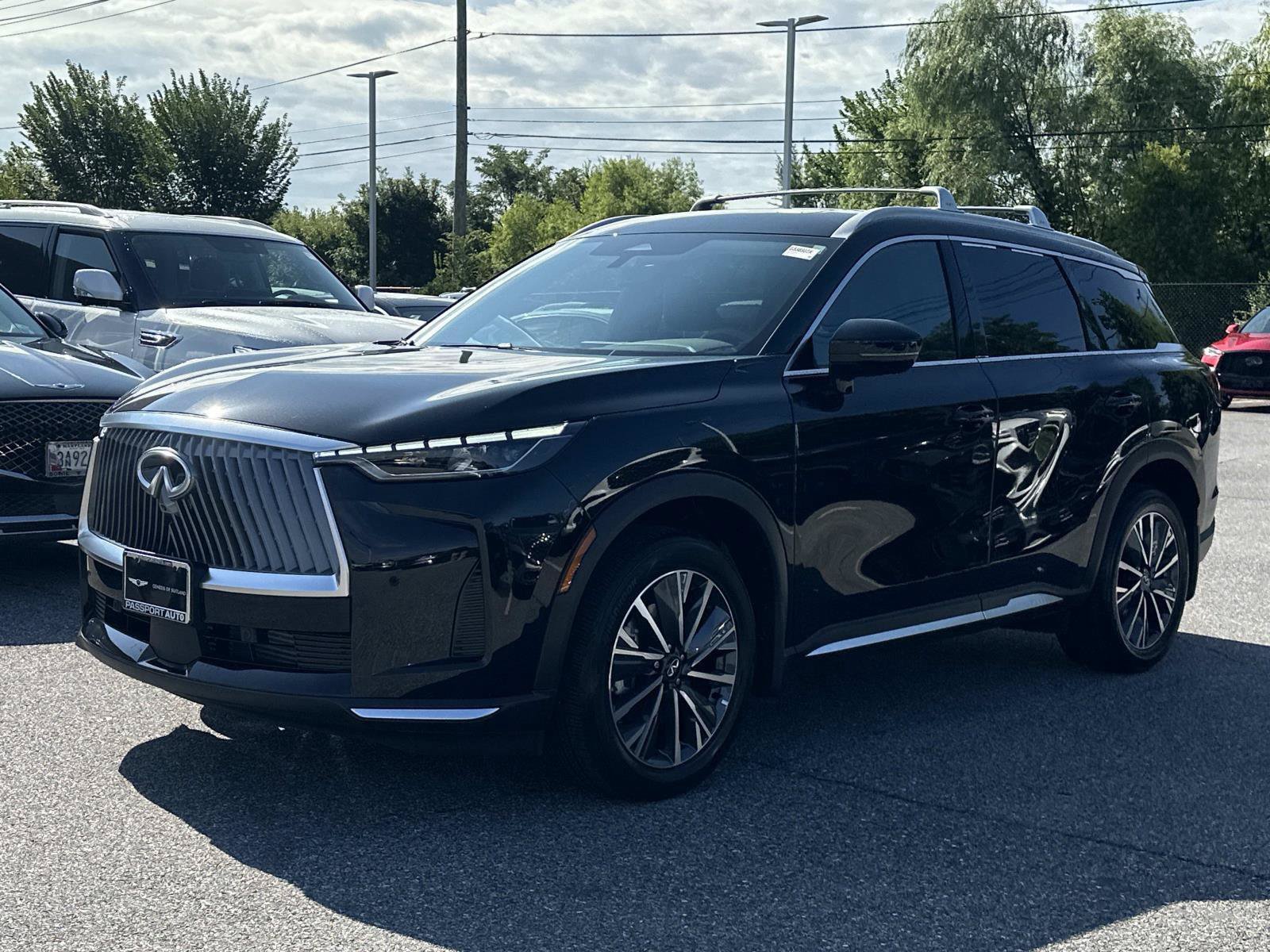 Used 2026 INFINITI QX60 Luxe w/ Family Package