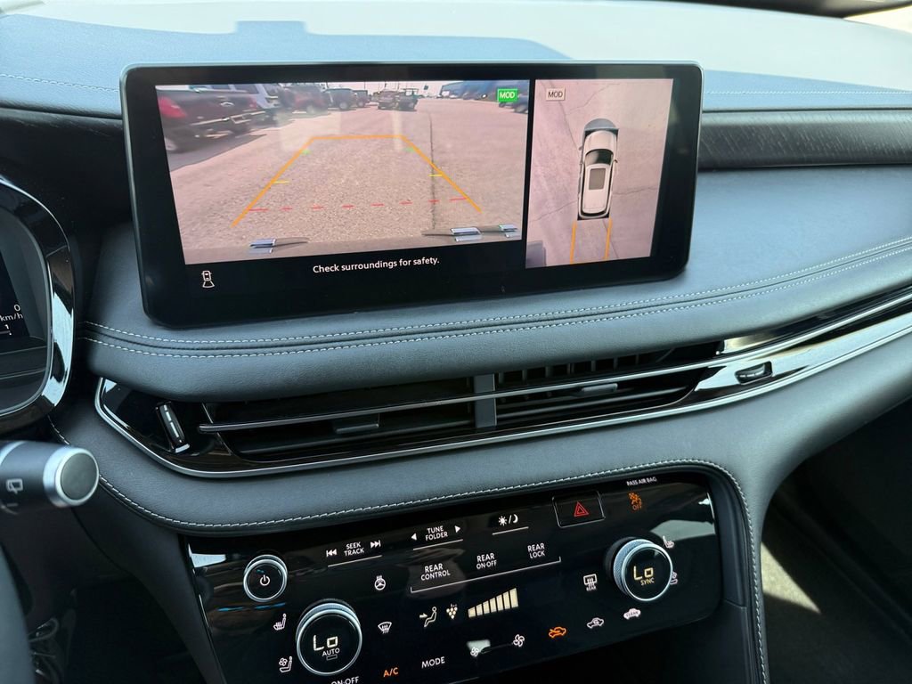Used 2023 INFINITI QX60 Sensory AWD/4WD image 19