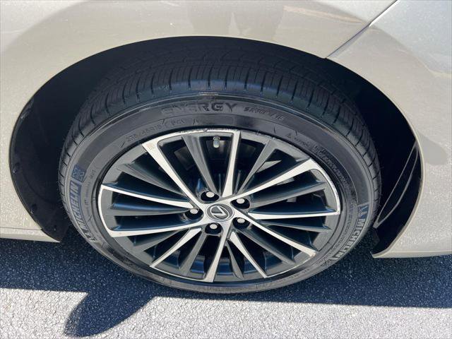Certified 2023 Lexus ES 350 w/ Premium Package FWD image 12