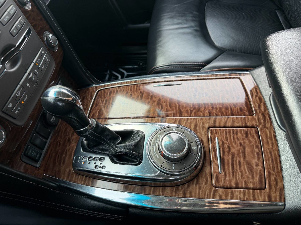 Used 2017 Nissan Armada SL w/ Technology Package image 47