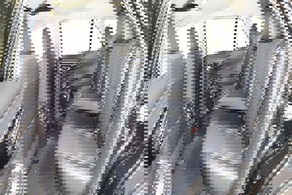 Used 2022 Subaru Outback Limited image 45