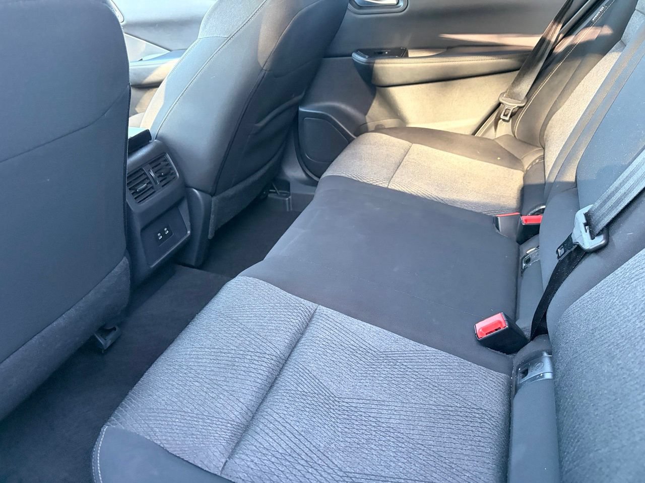 Certified 2025 Nissan Rogue SV AWD/4WD image 16