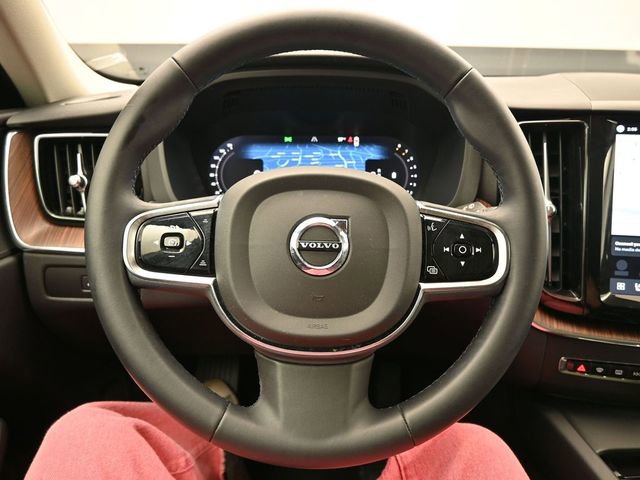 Used 2023 Volvo XC60 B5 Plus w/ Climate Package image 22