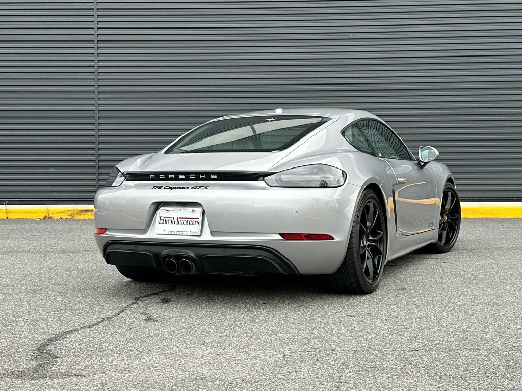 Used 2018 Porsche 718 Cayman GTS RWD image 9