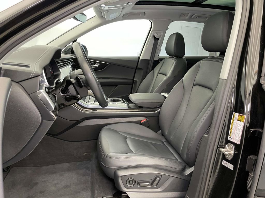 Used 2023 Audi Q7 2.0T Premium w/ Convenience Package image 5
