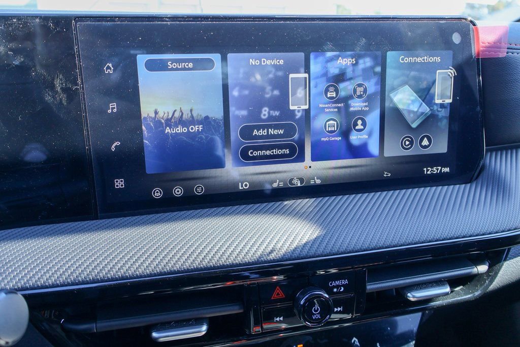 New 2026 Nissan Kicks SR image 3